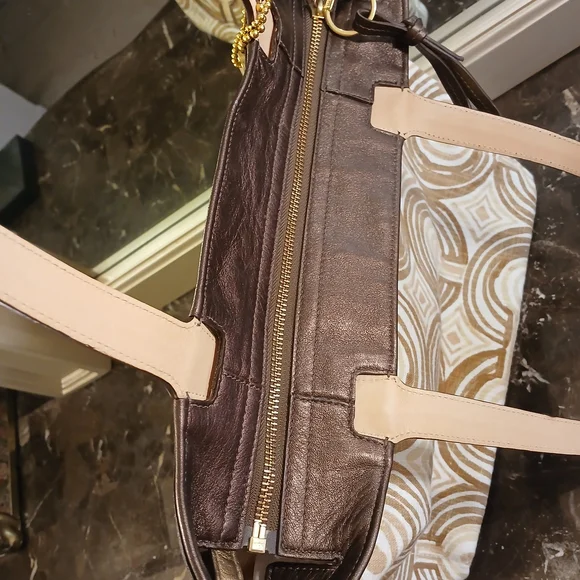 Coach Cream and Gold Geometric Tote - Picture 3 of 15